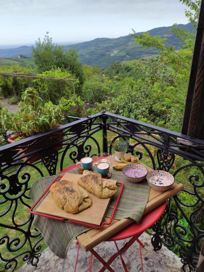 La Collina Olistica Bed & Breakfast Tregnago Exterior photo